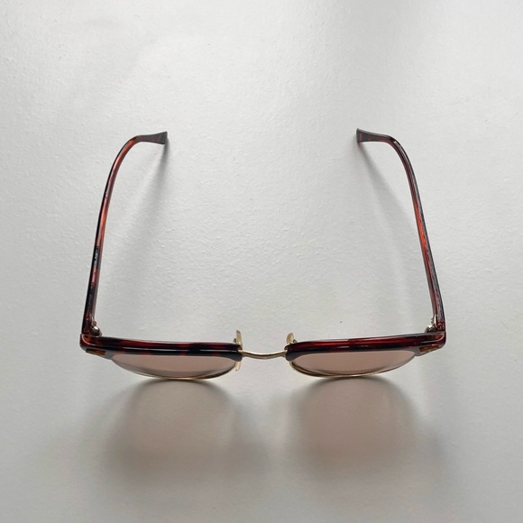 Tortoise Sunglasses - Picture 8 of 9